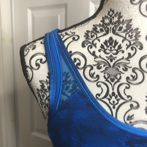 All Yoga Tank Dark Blue Marble Tank Top XS Built In Bra - Picture 2 of 7